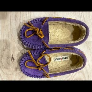 Minnetonka toddler moccasin slippers